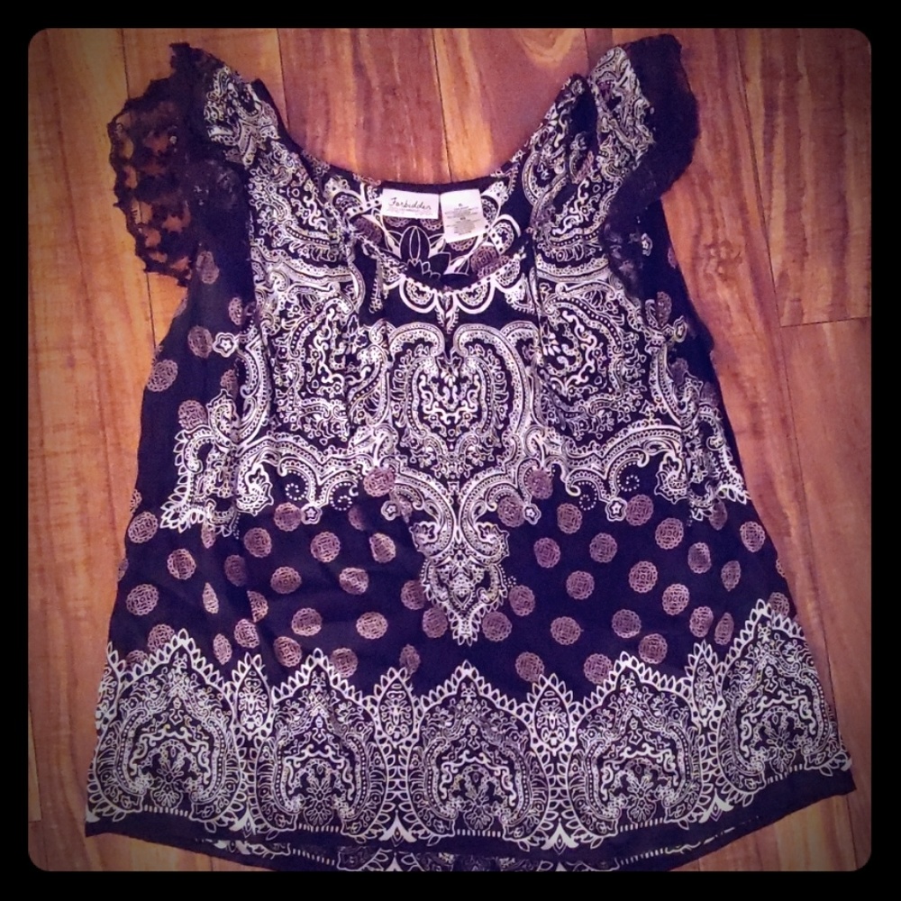 3/$25- blouse with lace sleeves